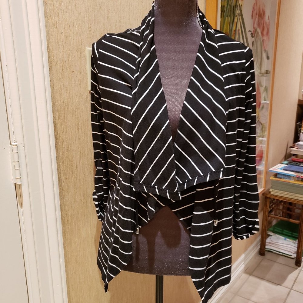 ZENERGY BLACK & WHITE STRIPE BLAZER TOP - SZ 2